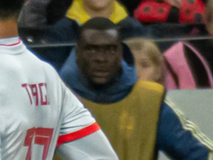 Ken Sema i Sveriges landslagströja under en EM-kvalmatch