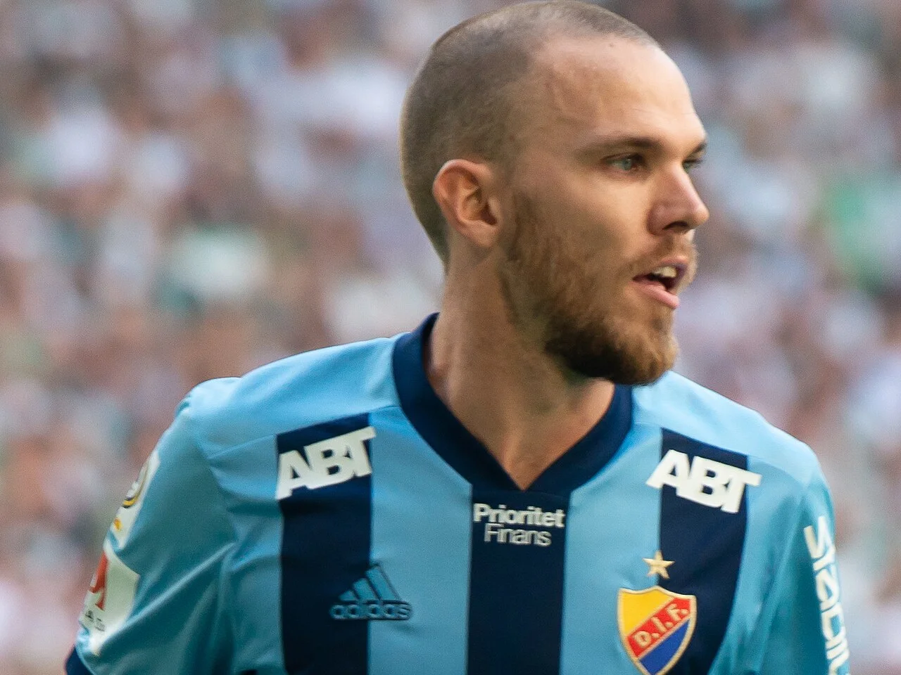 Marcus Danielson i Djurgårdens matchtröja