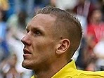 Robin Olsen i landslagströjan under en landskamp